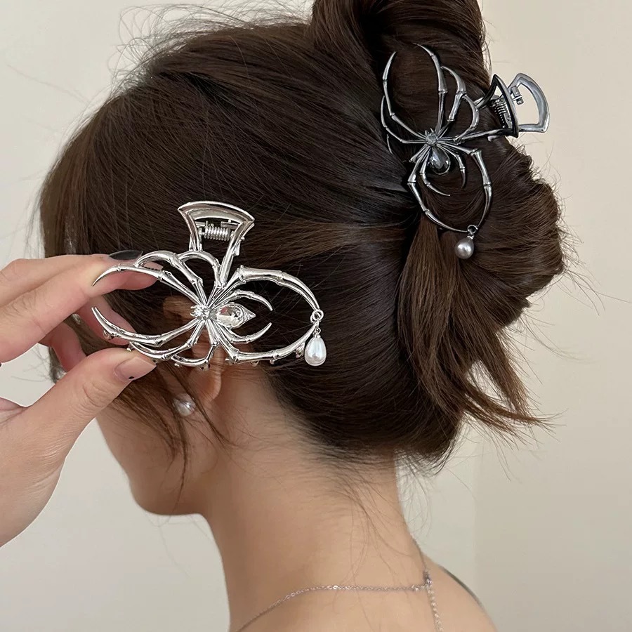 2025 ハロウィン ブラック スパイダー ヘア爪クリップ  - Women Accessories Business のレビューと価格
