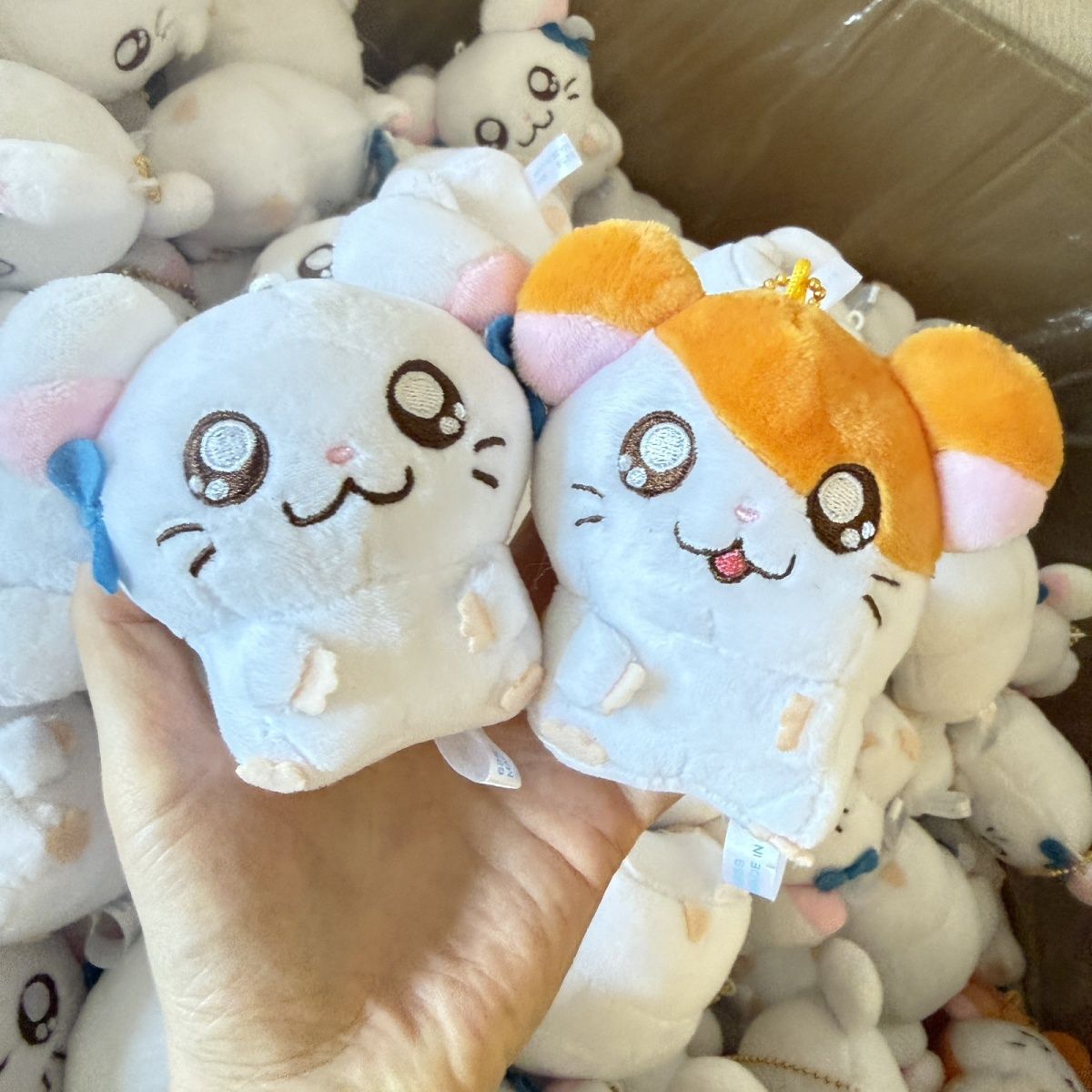 かわいいハムタロ ビジュー ハグぬいぐるみキーホルダー バッ - Women'S Keychain Accessories のレビューと価格