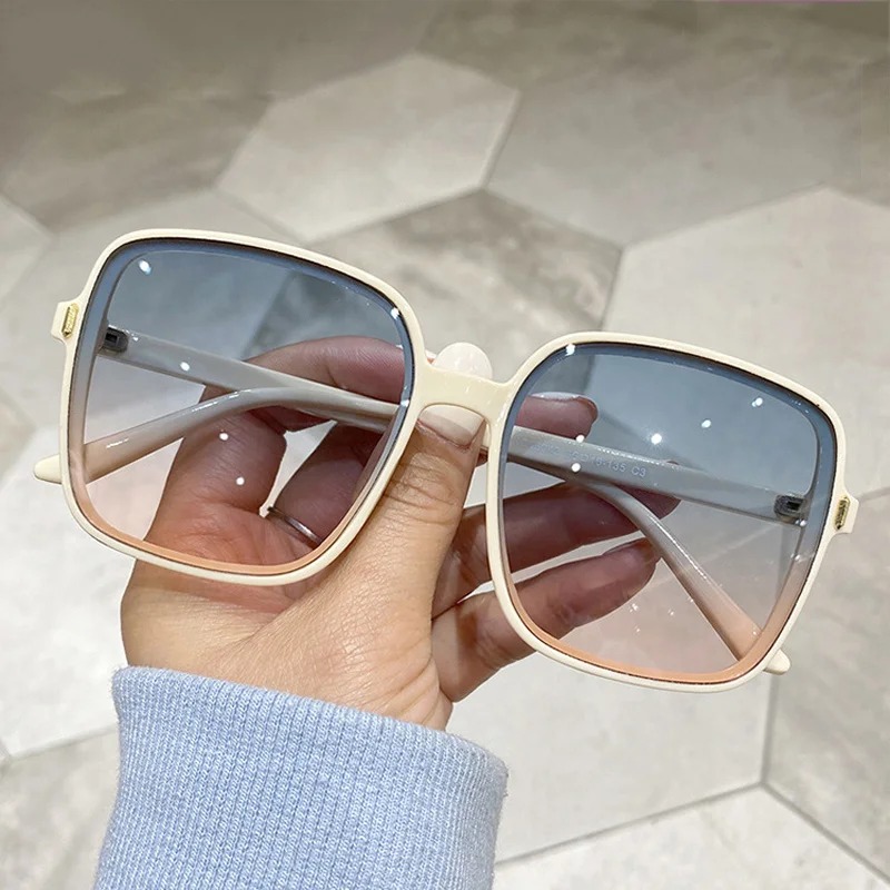 ヴィンテージ特大スクエアサングラス女性ファッショングラデーシ - Sunglasses Oversized Square のレビューと価格