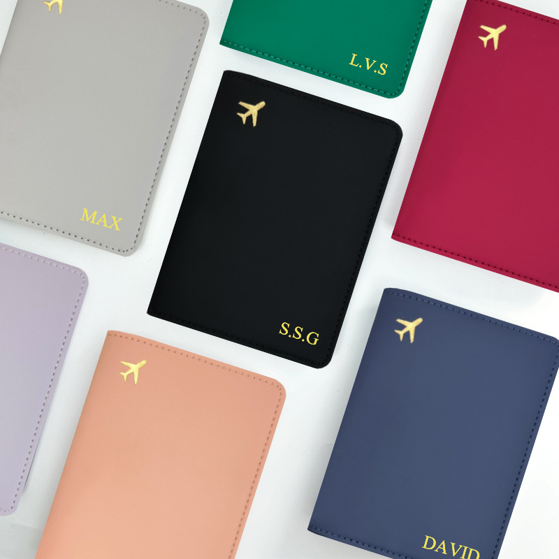 トラベルゴールド飛行機カスタムネームパスポートホルダーPUレ - Women Accessories Business Name のレビューと価格